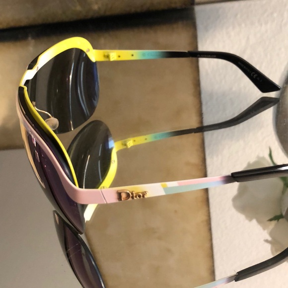 Christian Dior Solar sunglasses - Picture 3 of 5